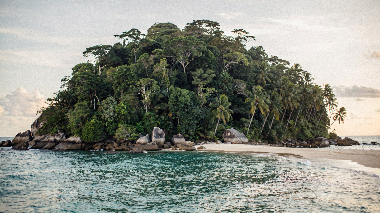 Dunk Island: The Rainforest Isle Off Mission Beach