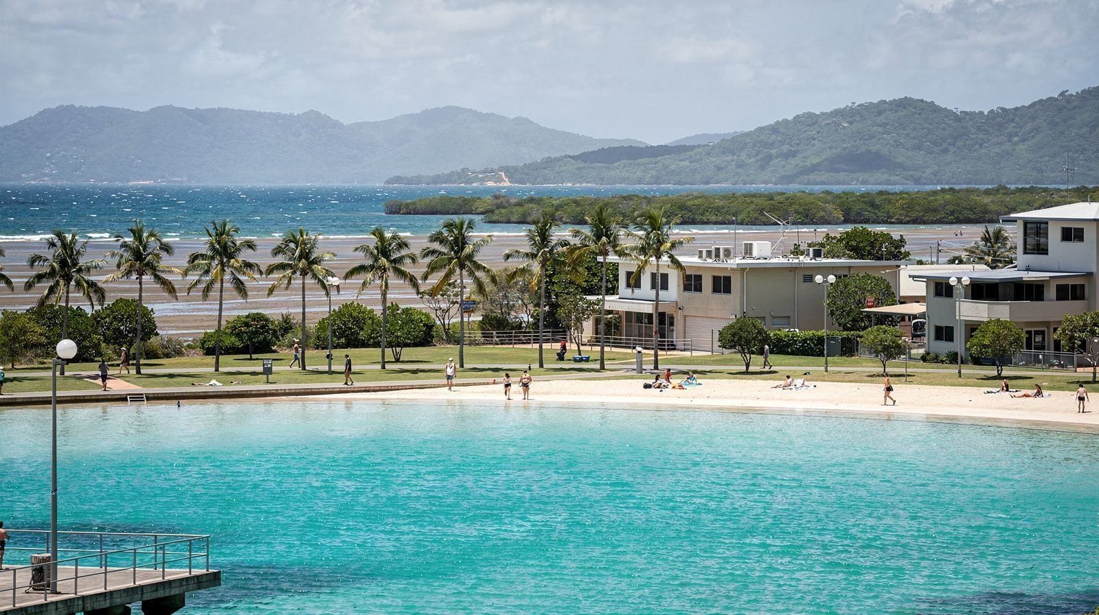 Tourist Traps to Avoid in Cairns (and What to Do Instead)