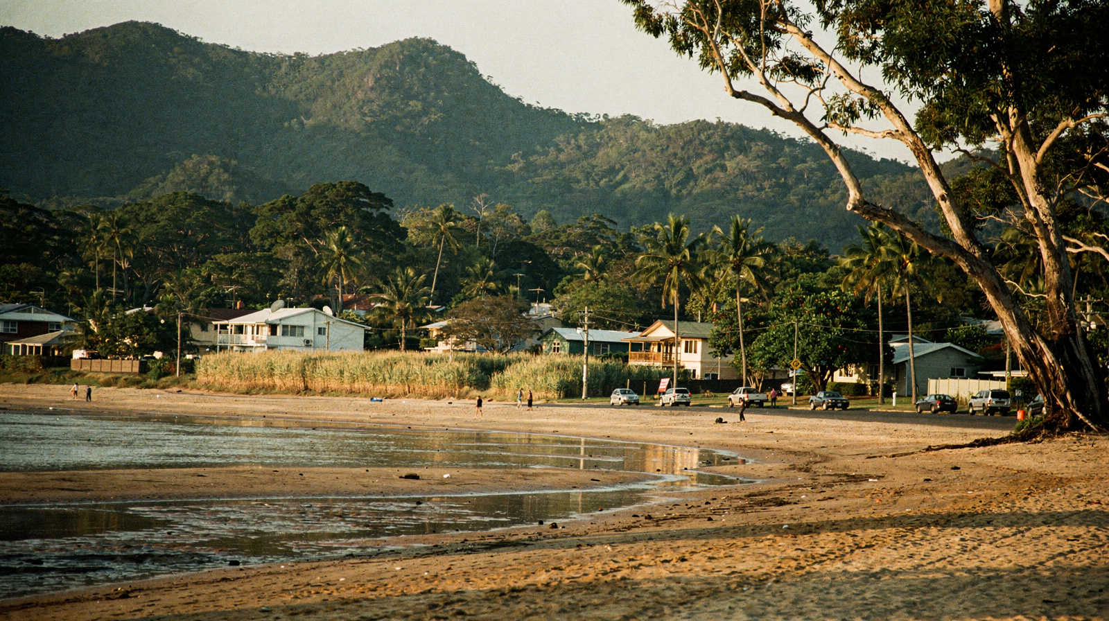 Does Cairns Have a Beach?