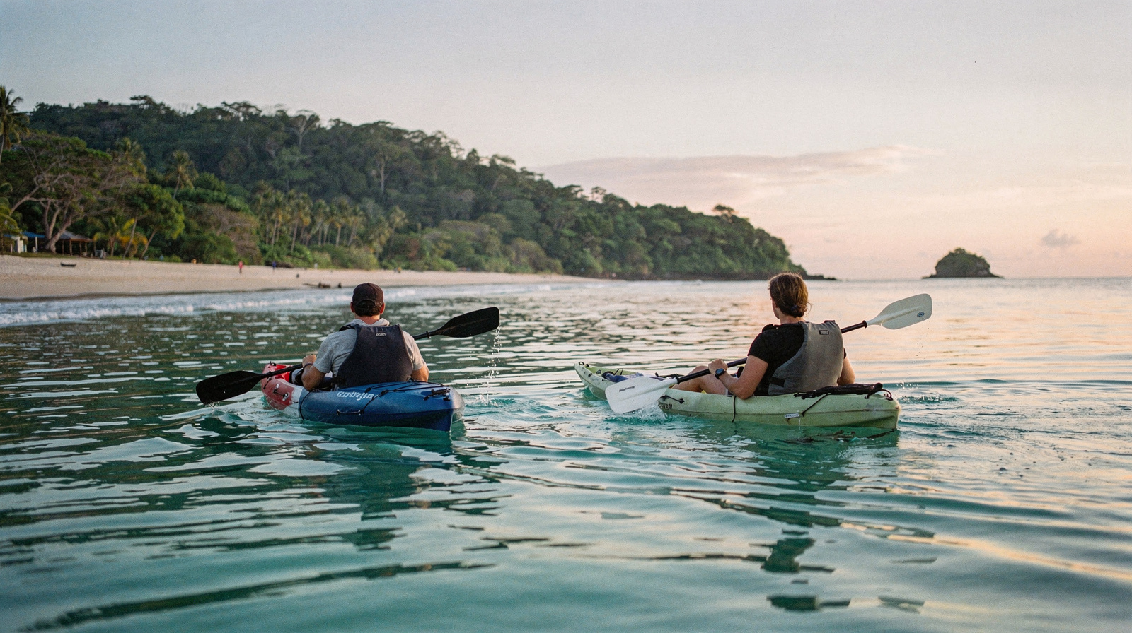 Sea Kayaking in Tropical North Queensland: Palm Cove and Trinity Inlet