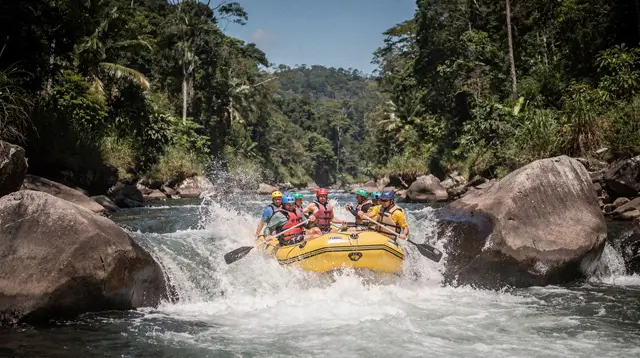 Tully River vs Barron River: Which Rafting Trip Is Right for You?